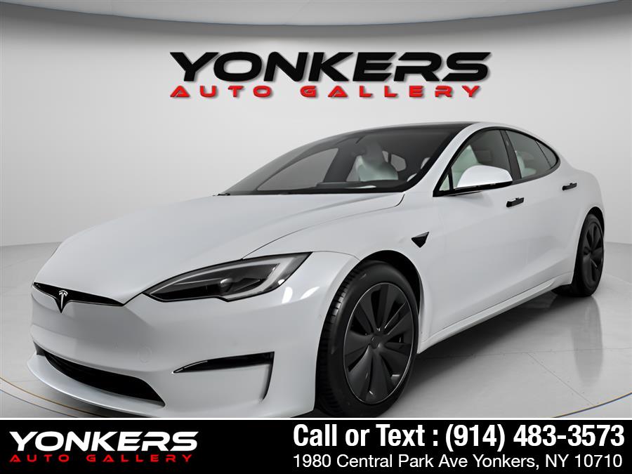 2022 Tesla Model S Base