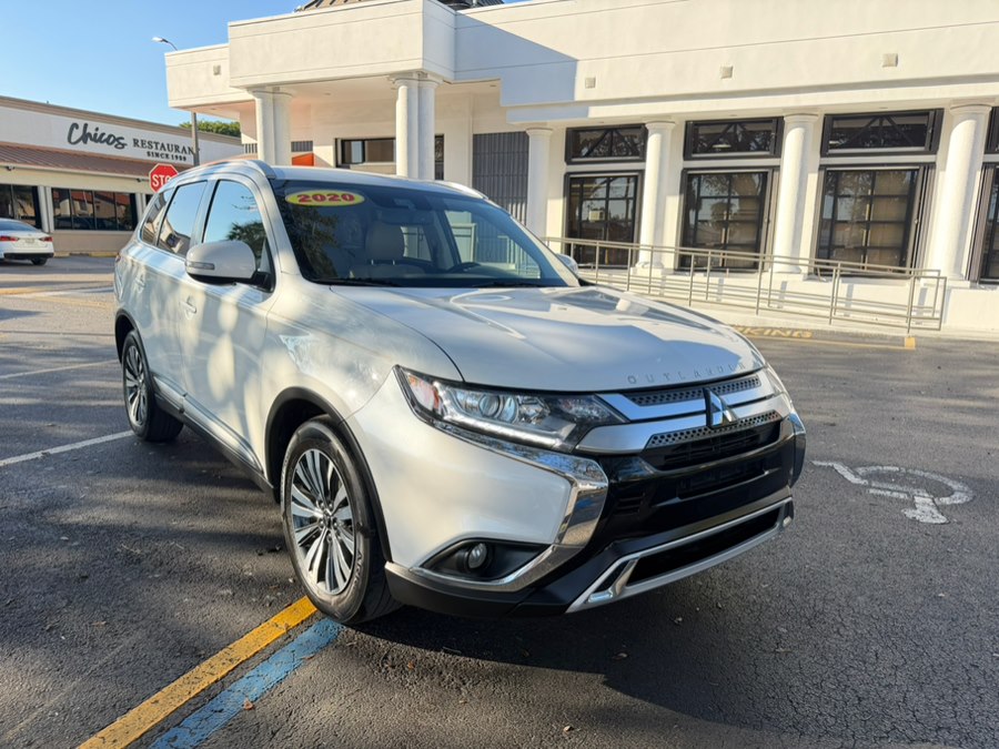 2020 Mitsubishi Outlander SEL FWD, available for sale in Hialeah, Florida | The Palm Motors LLC. Hialeah, Florida