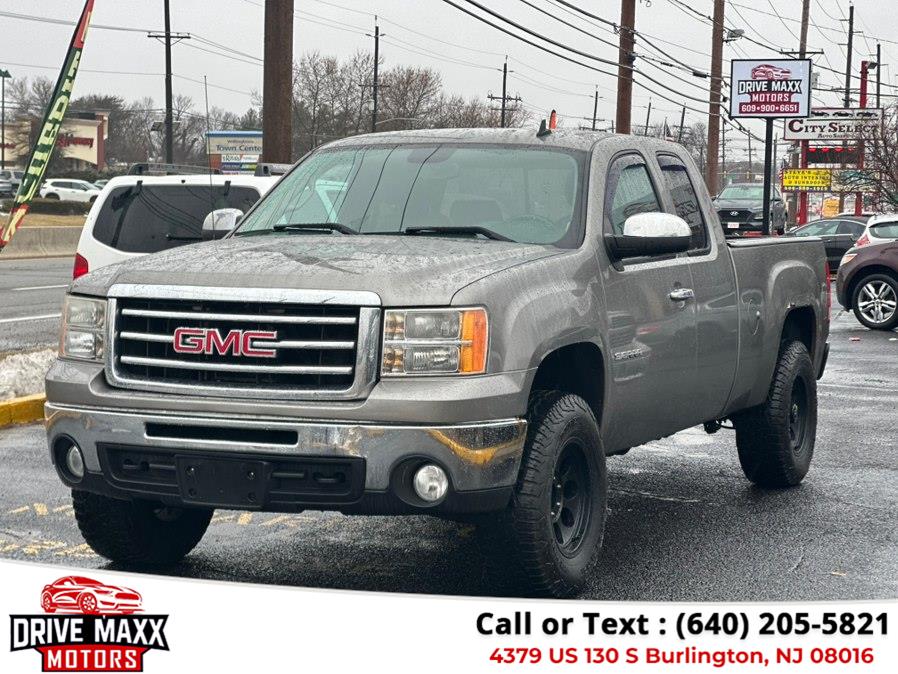 2013 GMC Sierra 1500 4WD Ext Cab 143.5" SLE, available for sale in Burlington, New Jersey | Drive Maxx Motors. Burlington, New Jersey