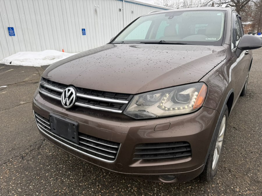 Used 2011 Volkswagen Touareg in Springfield, Massachusetts | Auto Globe LLC. Springfield, Massachusetts