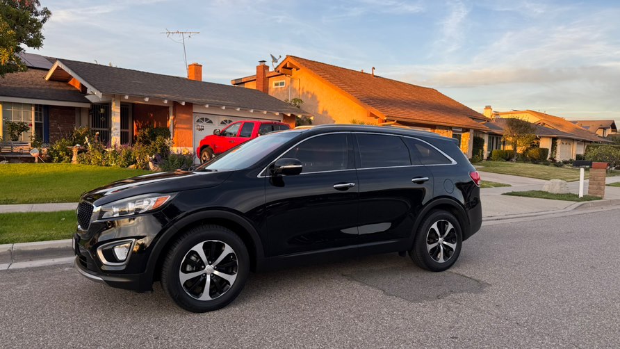 Used 2016 Kia Sorento in Tustin, California | Carox LLC. Tustin, California