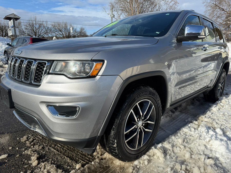 Used 2017 Jeep Grand Cherokee in New Milford, Connecticut | New Milford Auto Sales. New Milford, Connecticut
