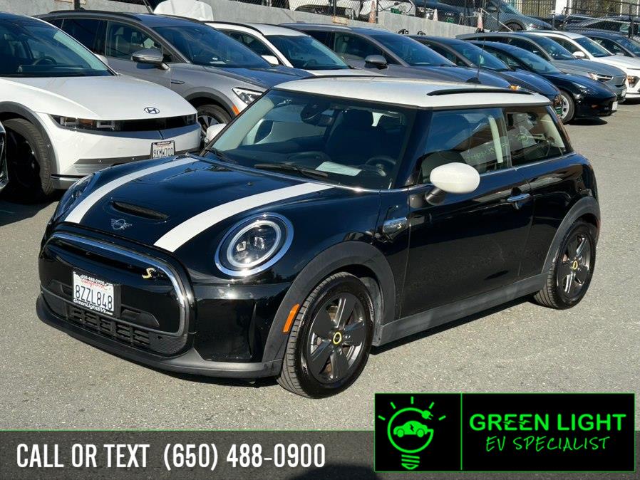 Used 2022 MINI Cooper SE in Daly City, California | Green Light Auto Wholesale. Daly City, California