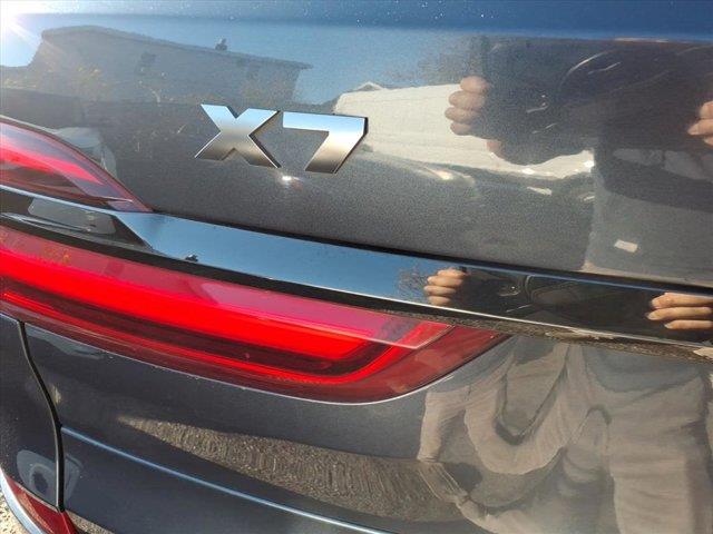 2021 BMW X7 M50i - Photo 9