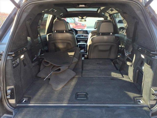 2021 BMW X7 M50i - Photo 11