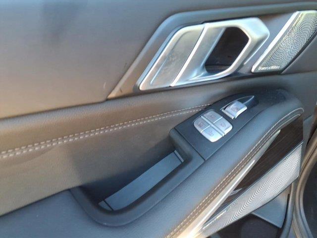 2021 BMW X7 M50i - Photo 16