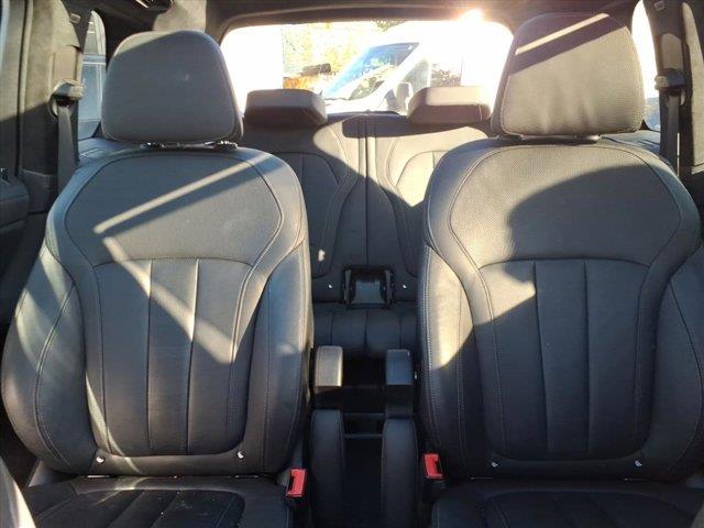 2021 BMW X7 M50i - Photo 39