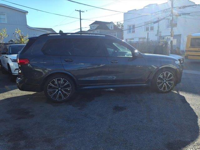 2021 BMW X7 M50i - Photo 7