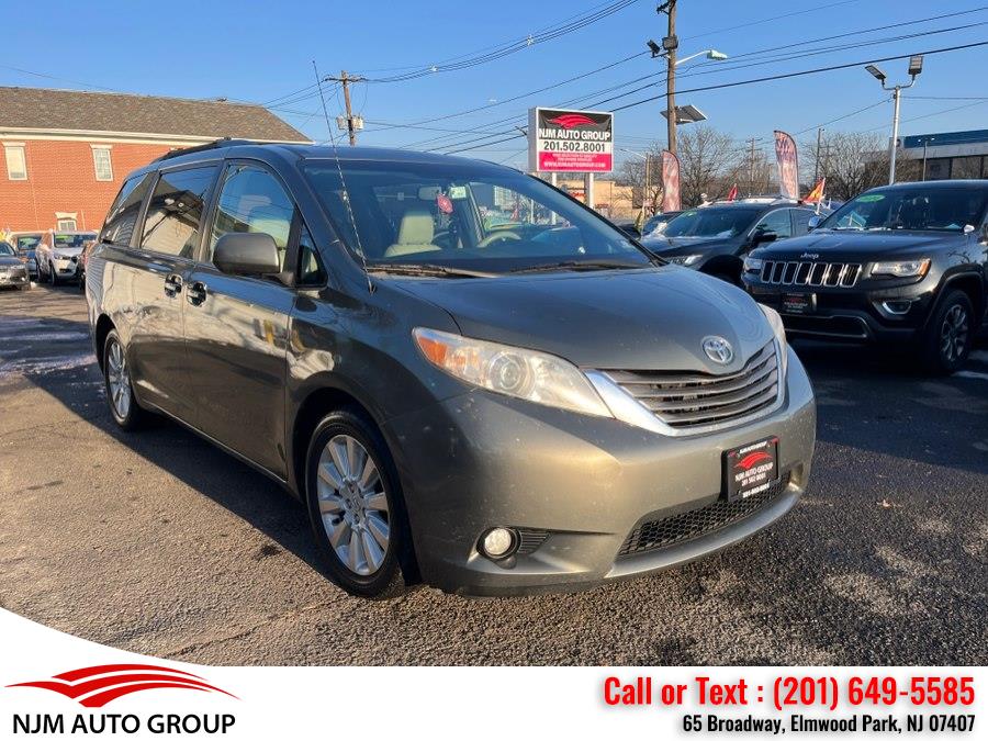 2013 Toyota Sienna 5dr 7-Pass Van V6 XLE AWD (Natl), available for sale in Elmwood Park, New Jersey | NJM Auto Group. Elmwood Park, New Jersey