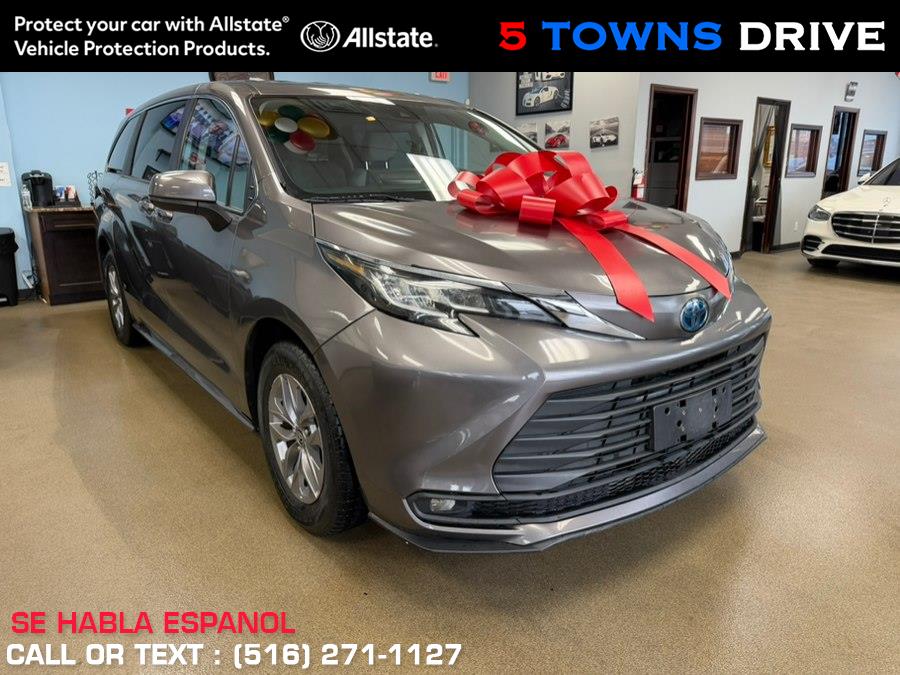 2022 Toyota Sienna LE FWD 8-Passenger (Natl), available for sale in Inwood, New York | 5 Towns Drive. Inwood, New York
