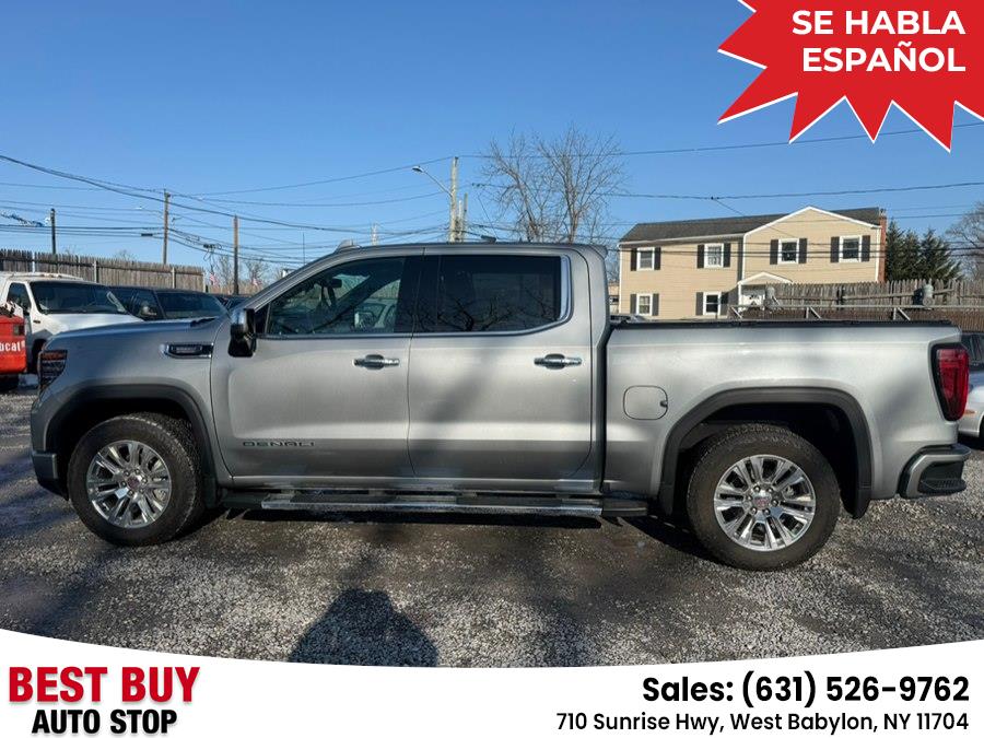 2023 GMC Sierra 4WD Crew Cab Short Box Denali's photo