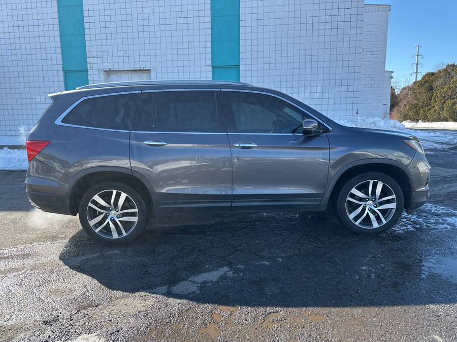 Used 2017 Honda Pilot in Milford, Connecticut | Dealertown Auto Wholesalers. Milford, Connecticut