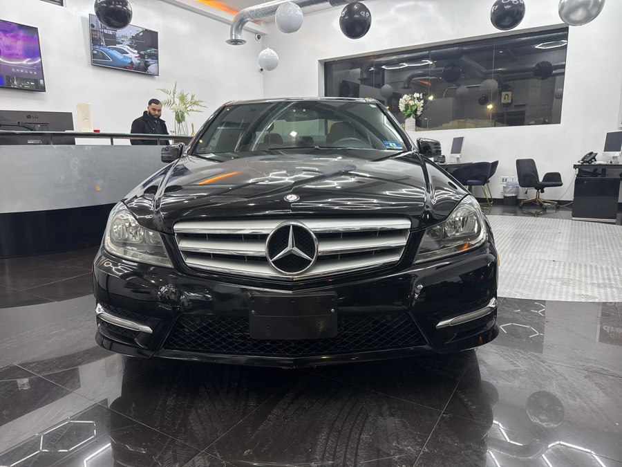2012 Mercedes-Benz C-Class 4dr Sdn C300 Sport 4MATIC, available for sale in Jersey City, New Jersey | Luxe Auto Galleria. Jersey City, New Jersey