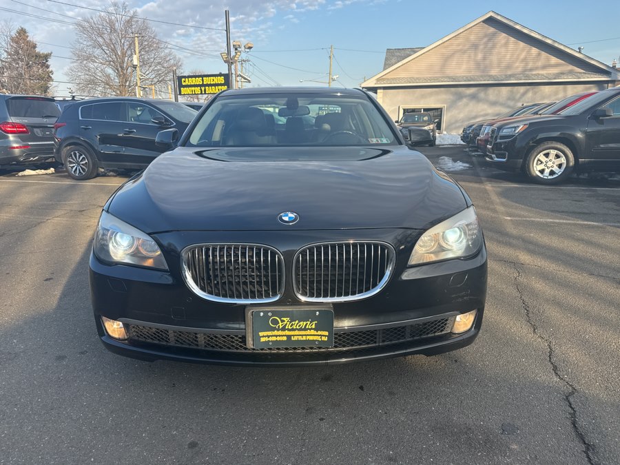 Used 2009 BMW 7 Series in Little Ferry, New Jersey | Victoria Preowned Autos Inc. Little Ferry, New Jersey
