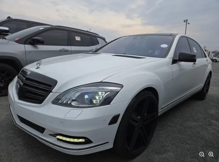 2013 Mercedes-Benz S-Class 4dr Sdn S 550 4MATIC, available for sale in Hicksville, New York | REGAL AUTOHAUS Auto Service and Sales. Hicksville, New York