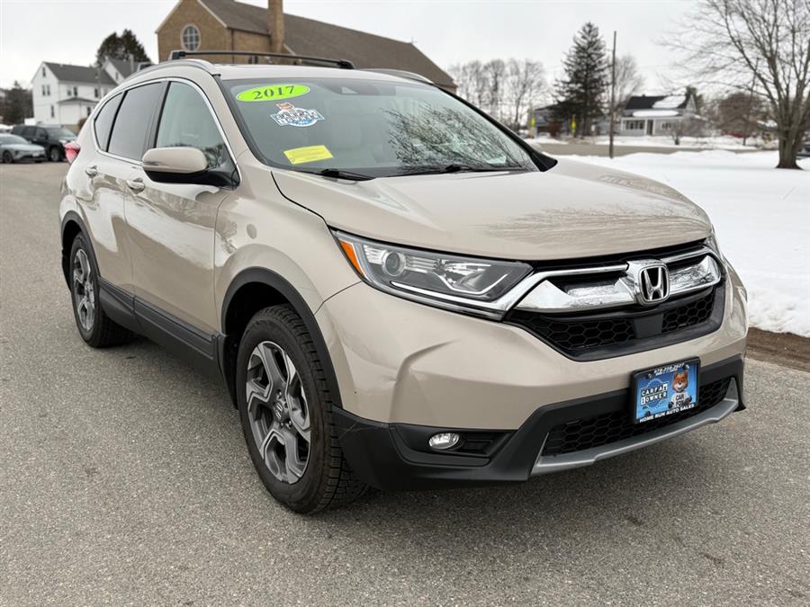 Used 2017 Honda Cr-v in Lawrence, Massachusetts | Home Run Auto Sales Inc. Lawrence, Massachusetts