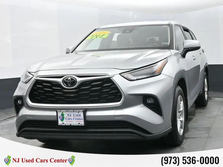 Used 2024 Toyota Highlander in Irvington, New Jersey | NJ Used Cars Center. Irvington, New Jersey