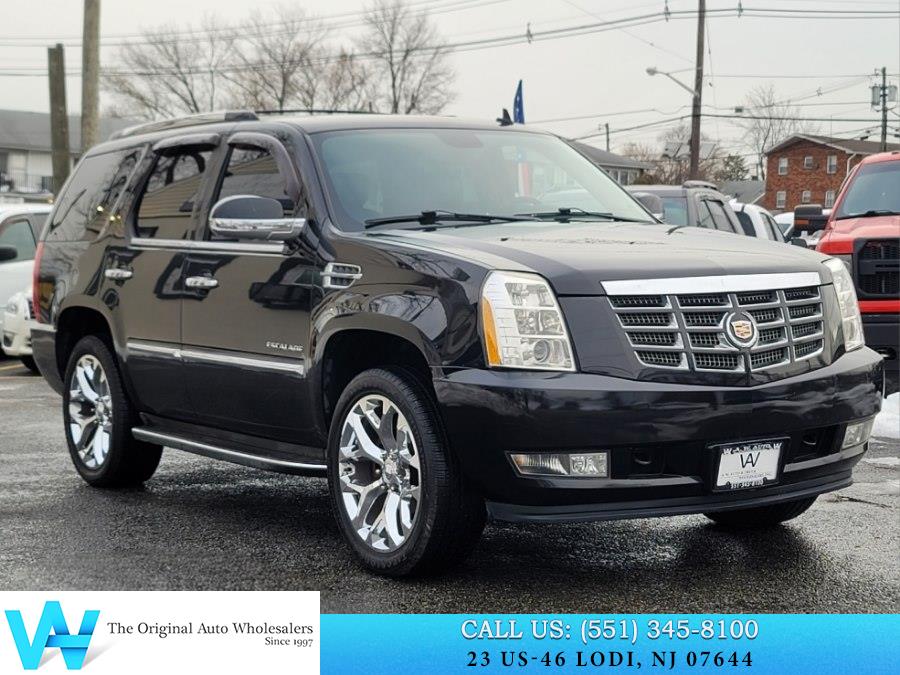 Used 2011 Cadillac Escalade in Lodi, New Jersey | AW Auto & Truck Wholesalers, Inc. Lodi, New Jersey