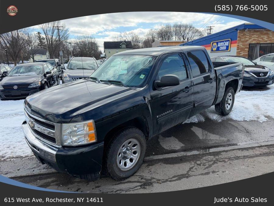 Used 2011 Chevrolet Silverado 1500 Crew Cab in Wolcott, New York | Auto Hunter CNY. Wolcott, New York