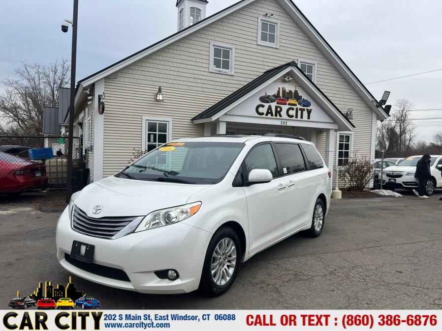 2016 Toyota Sienna 5dr 8-Pass Van XLE FWD (Natl), available for sale in East Windsor, Connecticut | Car City LLC. East Windsor, Connecticut