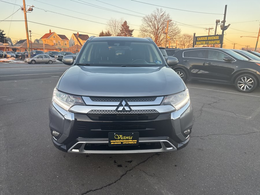 Used 2020 Mitsubishi Outlander in Little Ferry, New Jersey | Victoria Preowned Autos Inc. Little Ferry, New Jersey
