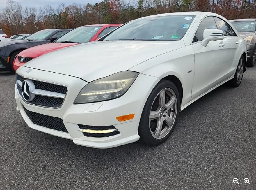 2012 Mercedes-Benz CLS-Class 4dr Sdn CLS550 RWD, available for sale in Hicksville, New York | REGAL AUTOHAUS Auto Service and Sales. Hicksville, New York