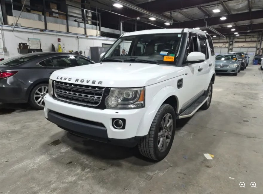 2016 Land Rover LR4 4WD 4dr HSE *Ltd Avail*, available for sale in Hicksville, New York | REGAL AUTOHAUS Auto Service and Sales. Hicksville, New York