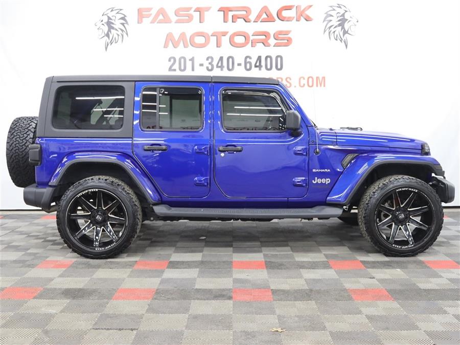 2018 Jeep Wrangler Unlimited Sahara photo 4