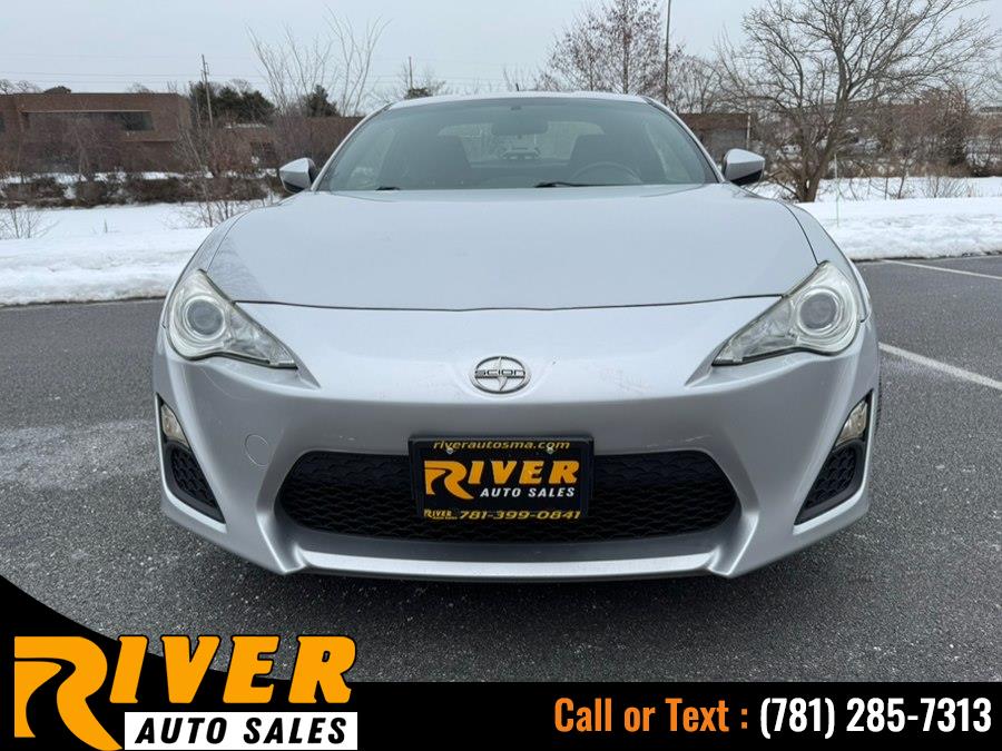 2013 Scion FR-S photo 2