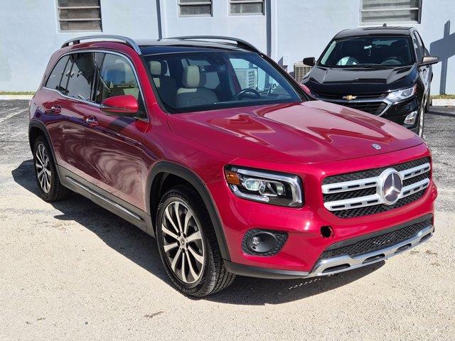 2021 Mercedes Benz GLB 250 photo 3