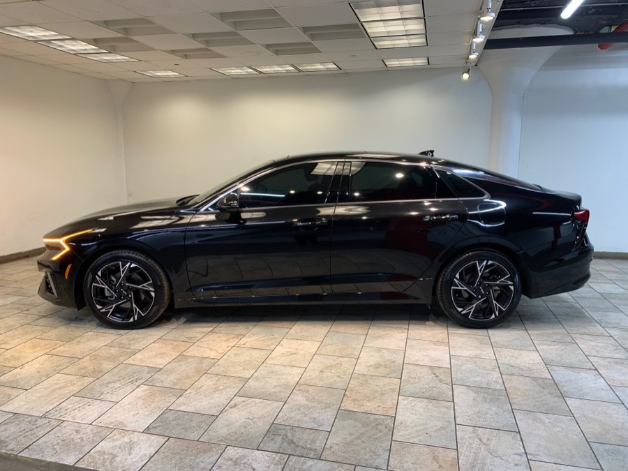2025 Kia K5 GT-Line photo 4