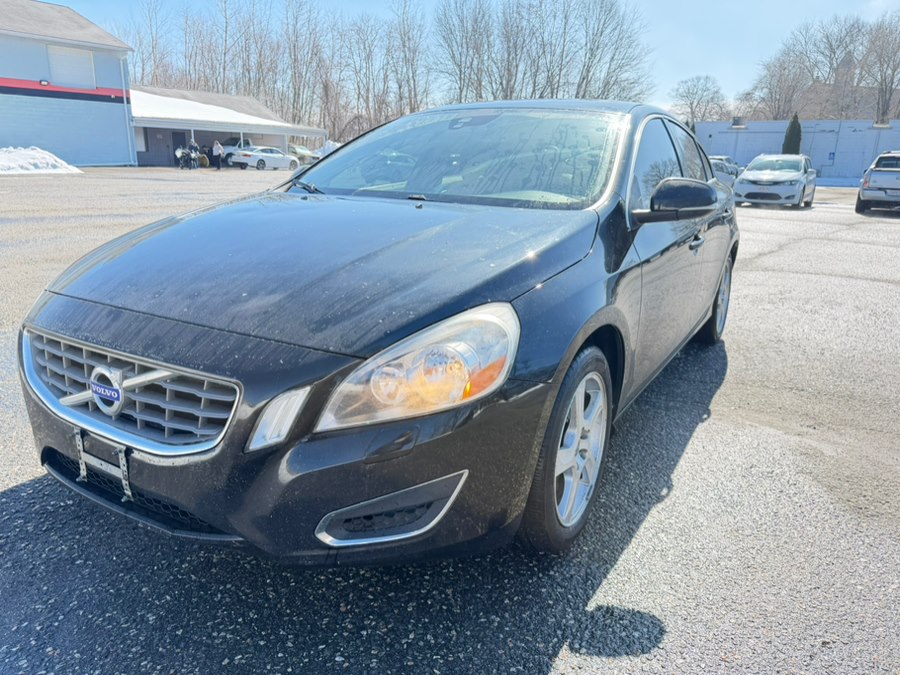 Used 2013 Volvo S60 in Springfield, Massachusetts | Auto Globe LLC. Springfield, Massachusetts