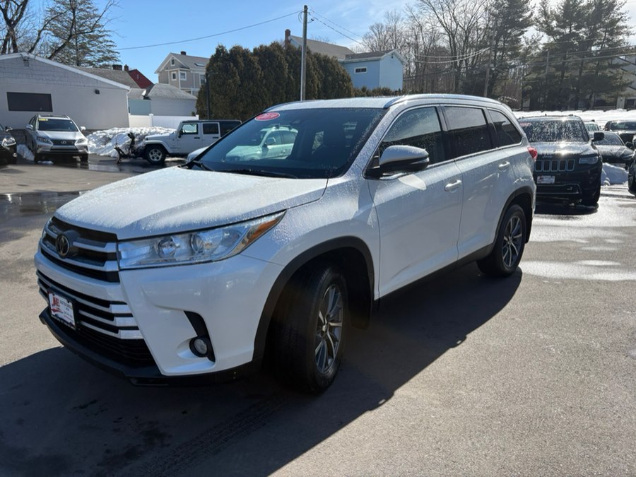 Used 2019 Toyota Highlander in Branford, Connecticut | J&E Auto Sales LLC. Branford, Connecticut