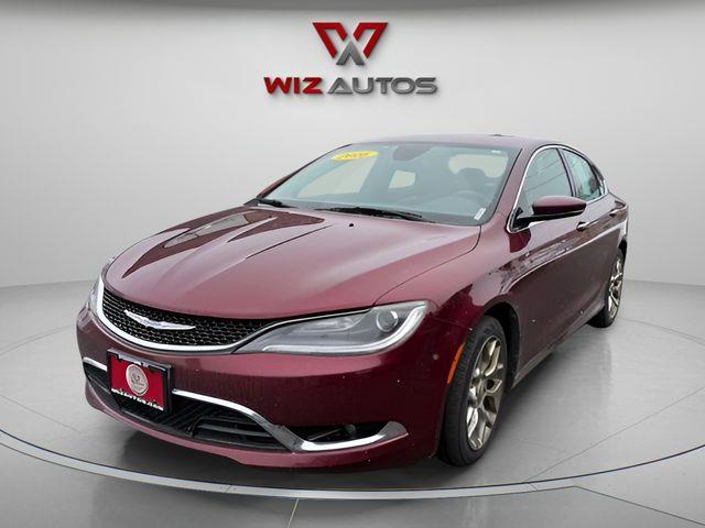 Used 2016 Chrysler 200 in Stratford, Connecticut | Wiz Leasing Inc. Stratford, Connecticut
