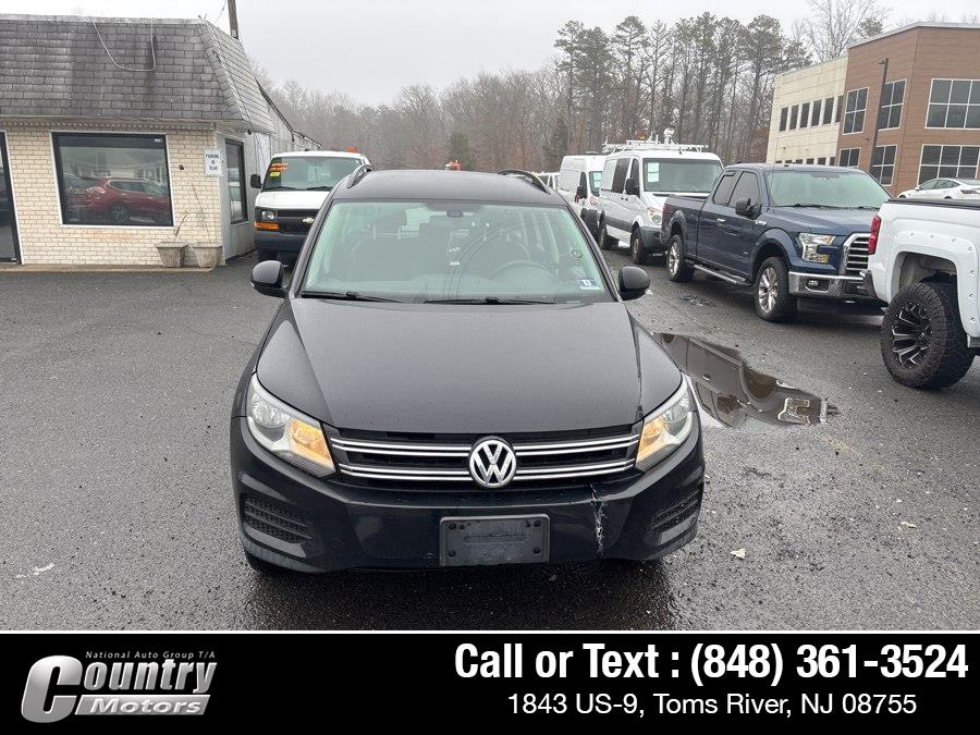 2017 Volkswagen Tiguan 2.0T S's photo