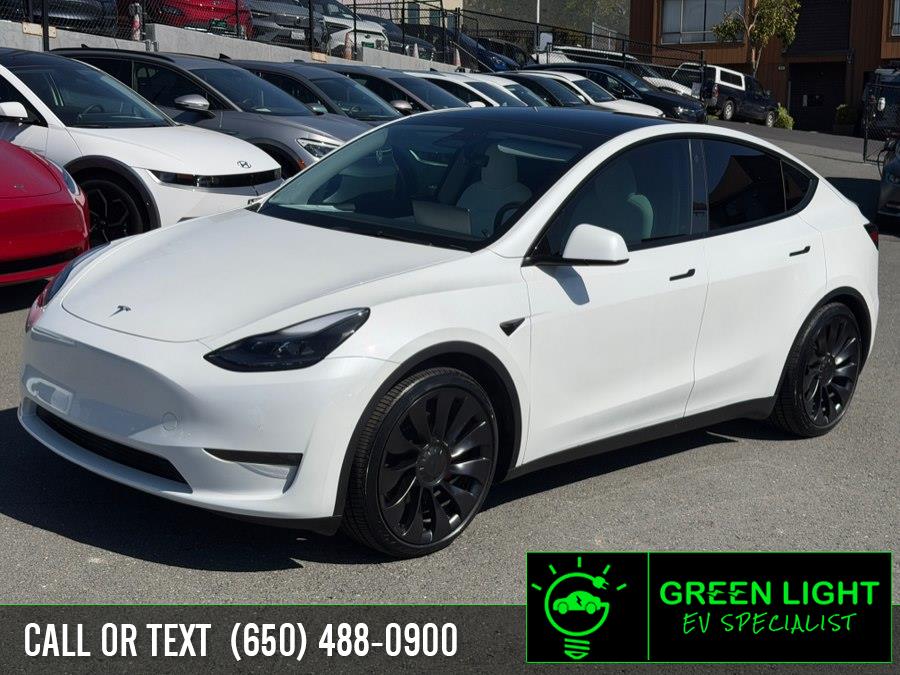 Used 2022 Tesla Model Y in Daly City, California | Green Light Auto Wholesale. Daly City, California
