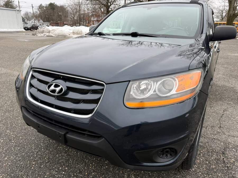 Used 2011 Hyundai Santa Fe in Springfield, Massachusetts | Auto Globe LLC. Springfield, Massachusetts