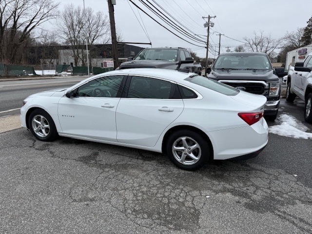 Used 2018 Chevrolet Malibu in Huntington Station, New York | Huntington Auto Mall. Huntington Station, New York