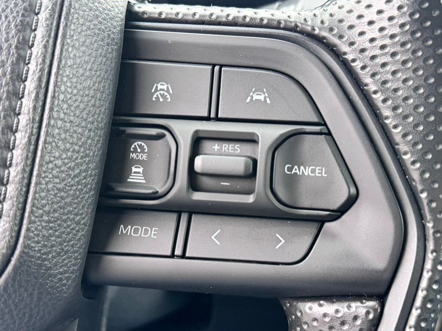 2025 Toyota Tacoma SR5 - Photo 16