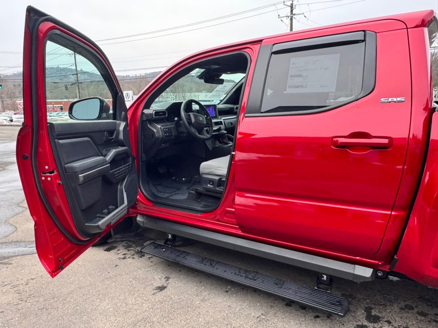 2025 Toyota Tacoma SR5 - Photo 8