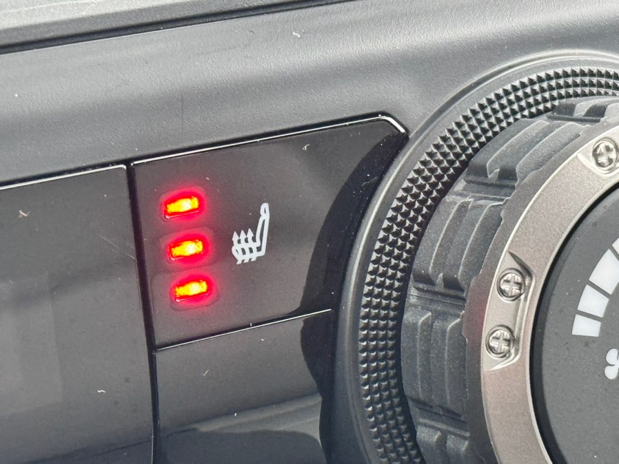 2025 Toyota Tacoma SR5 - Photo 21