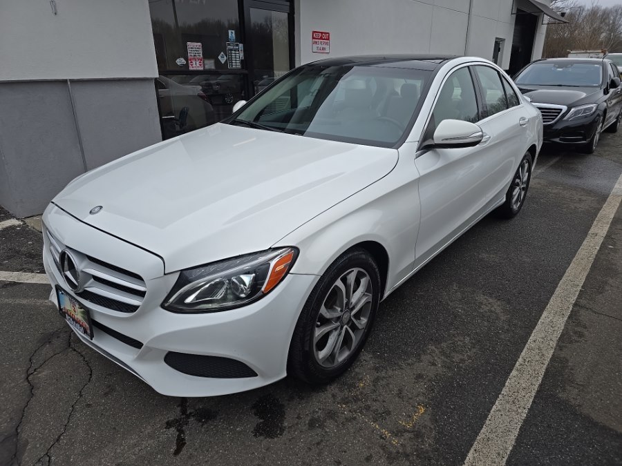 2015 Mercedes-Benz C-Class 4dr Sdn C 300 Luxury 4MATIC, available for sale in Middletown, Connecticut | RT 3 AUTO MALL LLC. Middletown, Connecticut