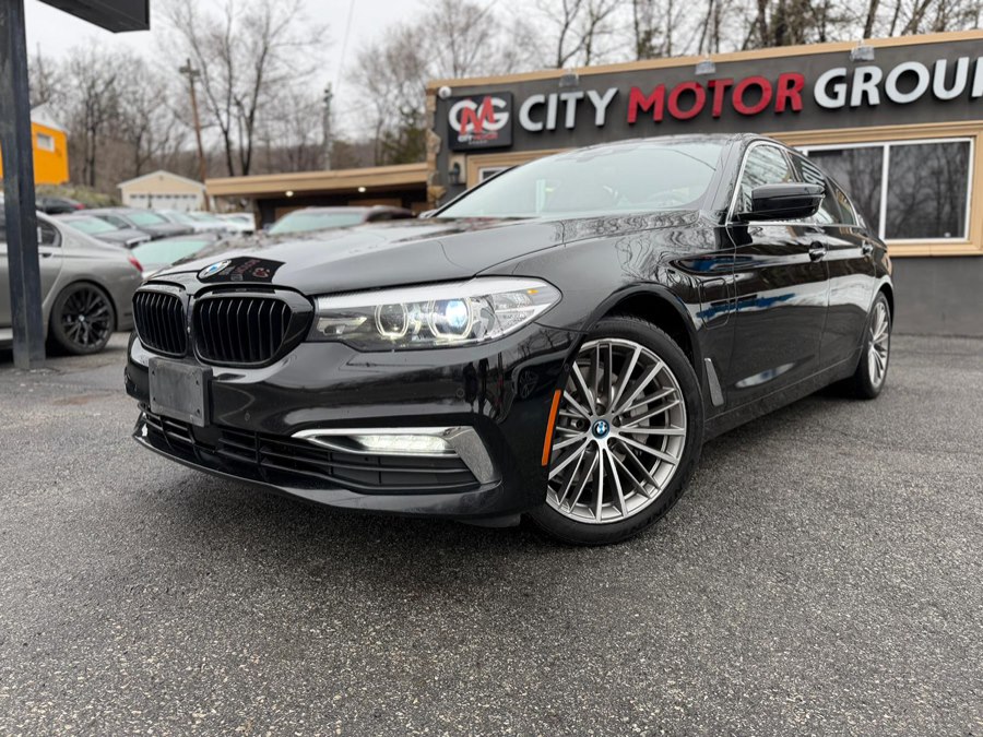 2018 BMW 5 Series 530e iPerformance Sedan's photo