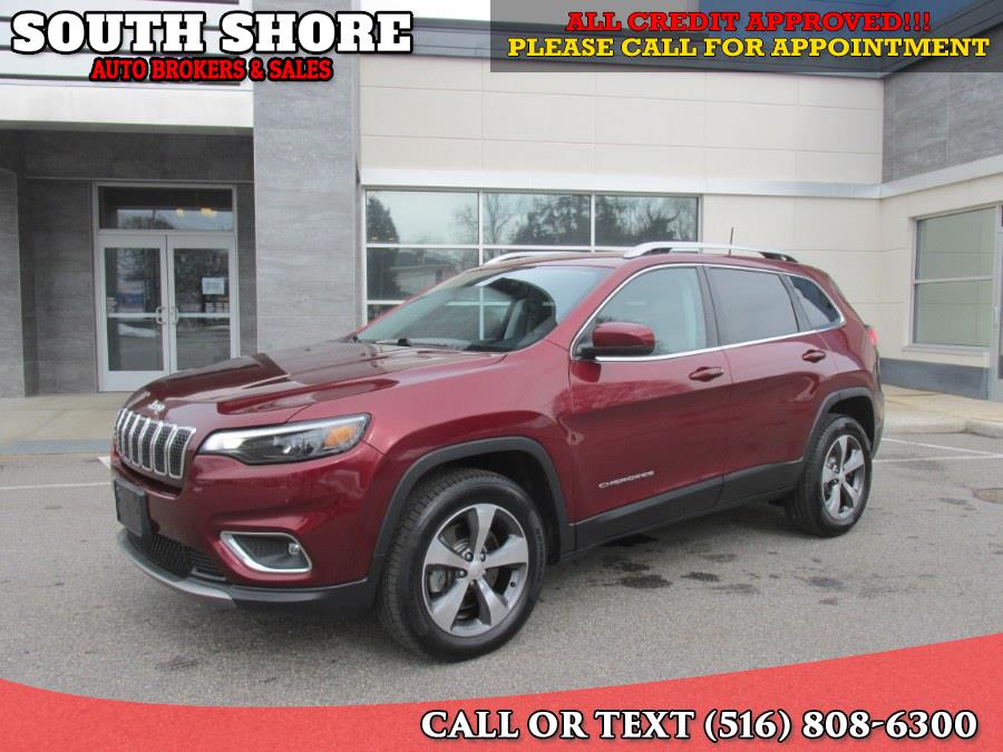 Used 2020 Jeep Cherokee in Massapequa, New York | South Shore Auto Brokers & Sales. Massapequa, New York