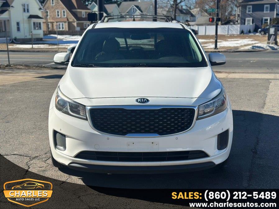2016 Kia Sedona LX's photo