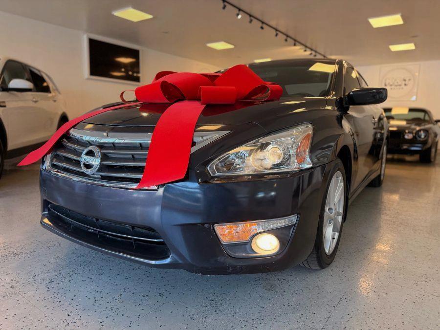 Used 2015 Nissan Altima in Santa Ana, California | K&T Motor LLC. Santa Ana, California