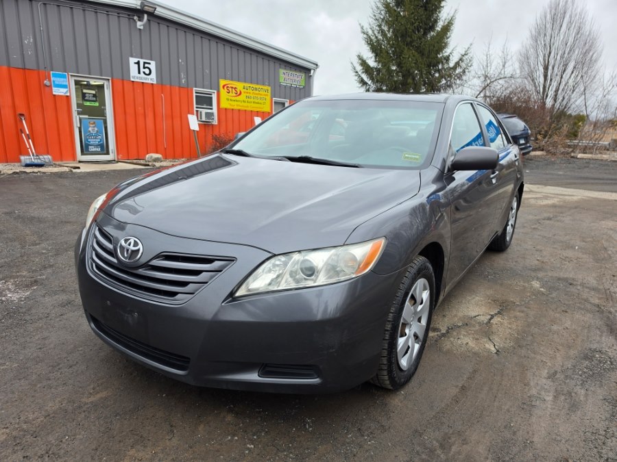 2009 Toyota Camry 4dr Sdn I4 Auto LE (Natl), available for sale in East Windsor, Connecticut | STS Automotive. East Windsor, Connecticut