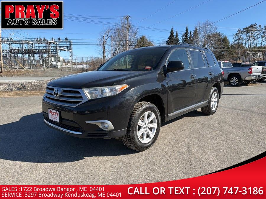 Used 2013 Toyota Highlander in Bangor , Maine | Pray's Auto Sales . Bangor , Maine