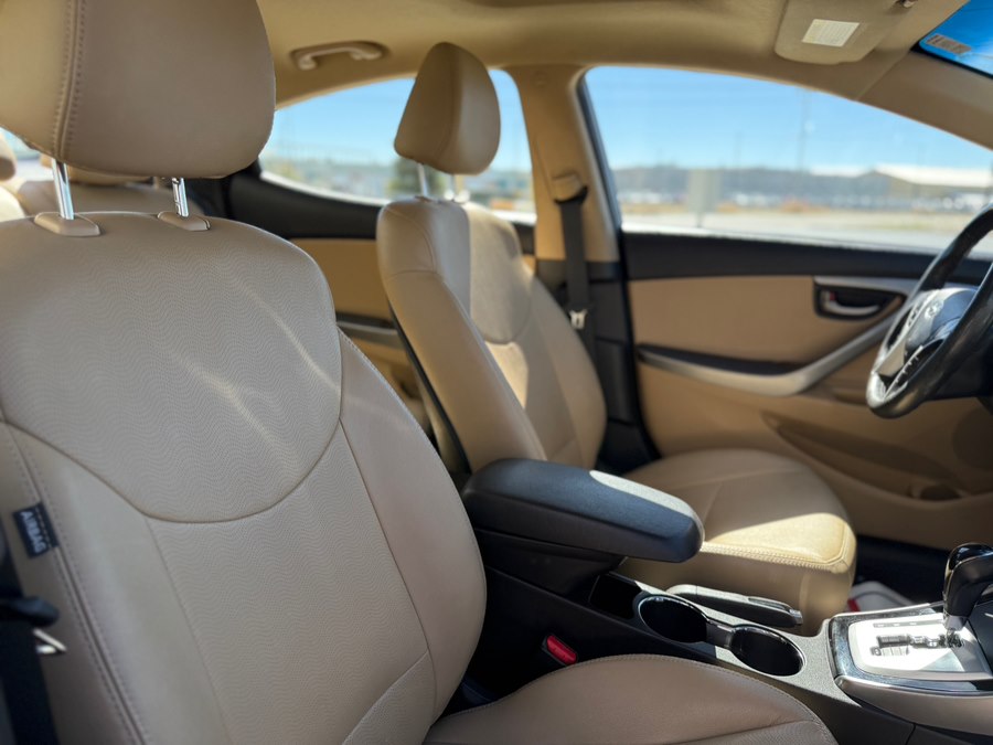2012 Hyundai Elantra GLS - Photo 7
