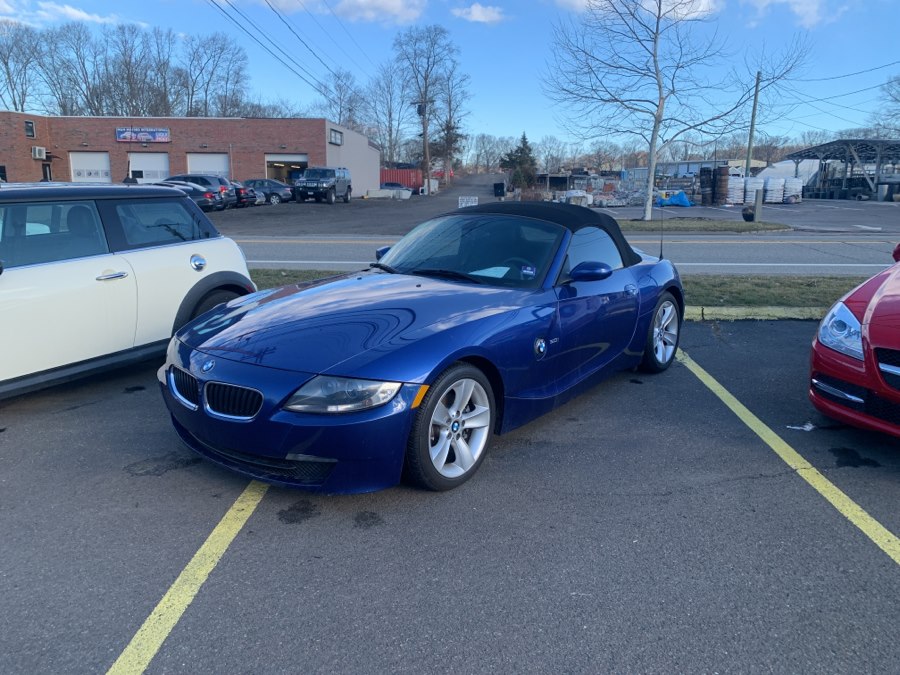 Used 2007 BMW Z4 in Clinton, Connecticut | M&M Motors International. Clinton, Connecticut
